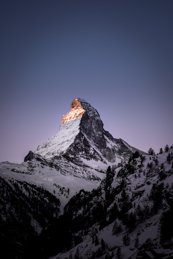 滑雪运动场景